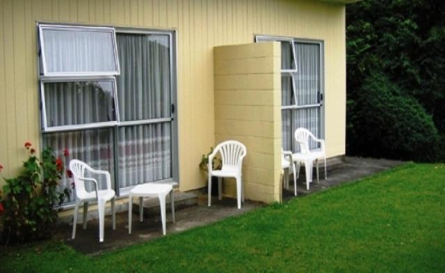 Glow Worm Motel Waitomo Caves Exterior photo